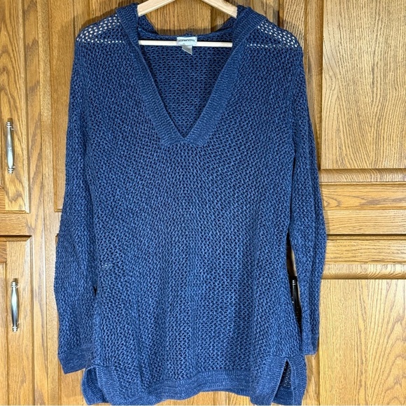 Chico's Sweaters - Chico's Size 1 Deep Blue V-Neck Sweater 100% Cotton Open Weave Hoodie Layer